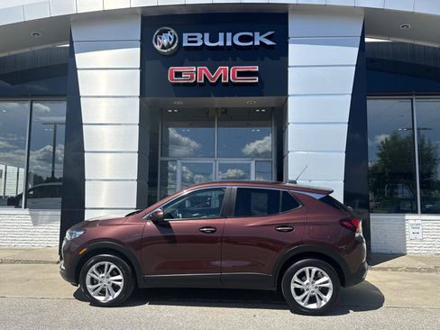 Used 2023 Buick Encore GX Preferred w/ Cold Weather Comfort Package AWD/4WD image 10