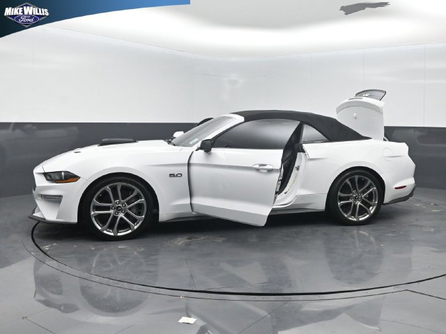 Used 2018 Ford Mustang GT Premium RWD image 28