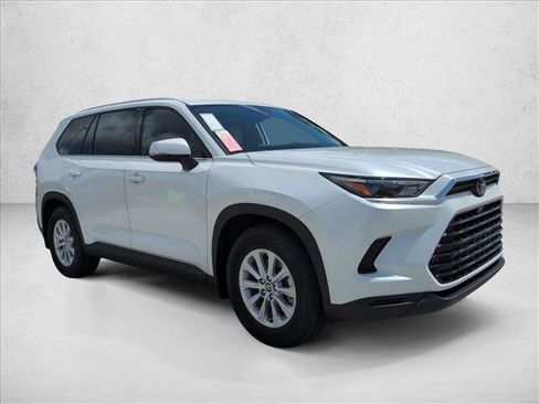 New 2026 Toyota Grand Highlander XLE image 7
