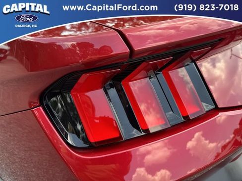 Certified 2024 Ford Mustang Coupe RWD image 15