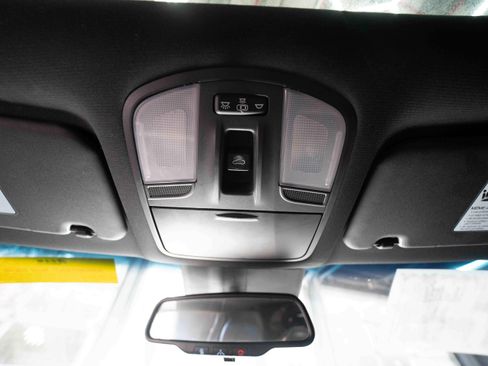 Used 2019 Hyundai Veloster 2.0 Premium image 18