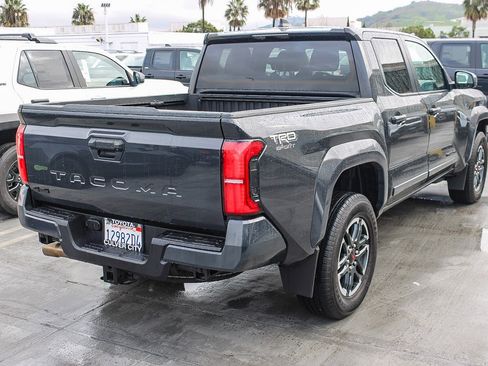 Used 2024 Toyota Tacoma TRD Sport image 9