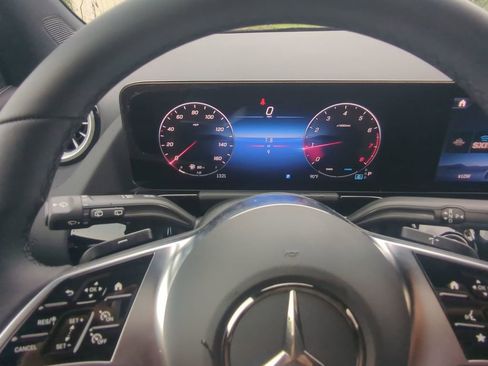 New 2025 Mercedes-Benz GLA 250 image 13