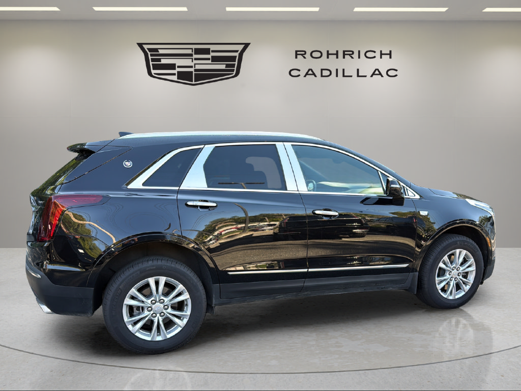 Certified 2025 Cadillac XT5 Luxury FWD image 4