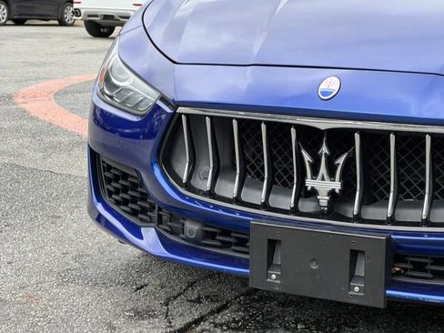 Used 2018 Maserati Ghibli GranSport image 10