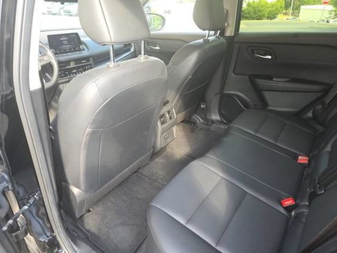 Used 2023 Nissan Rogue SV w/ SV Premium B Package AWD/4WD image 17