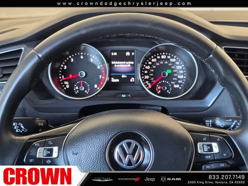 Used 2020 Volkswagen Tiguan SE FWD image 31