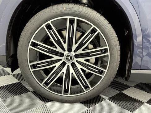 New 2026 Mercedes-Benz EQE 320 4MATIC SUV image 8