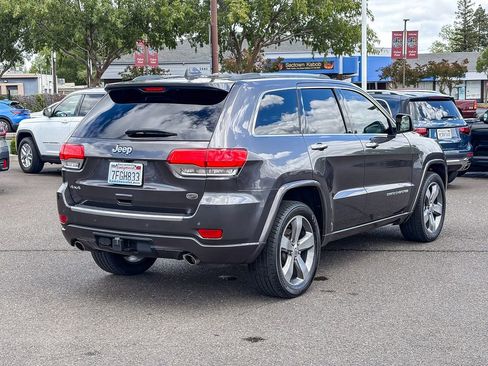 Used 2014 Jeep Grand Cherokee Overland w/ Advanced Technology Group AWD/4WD image 4
