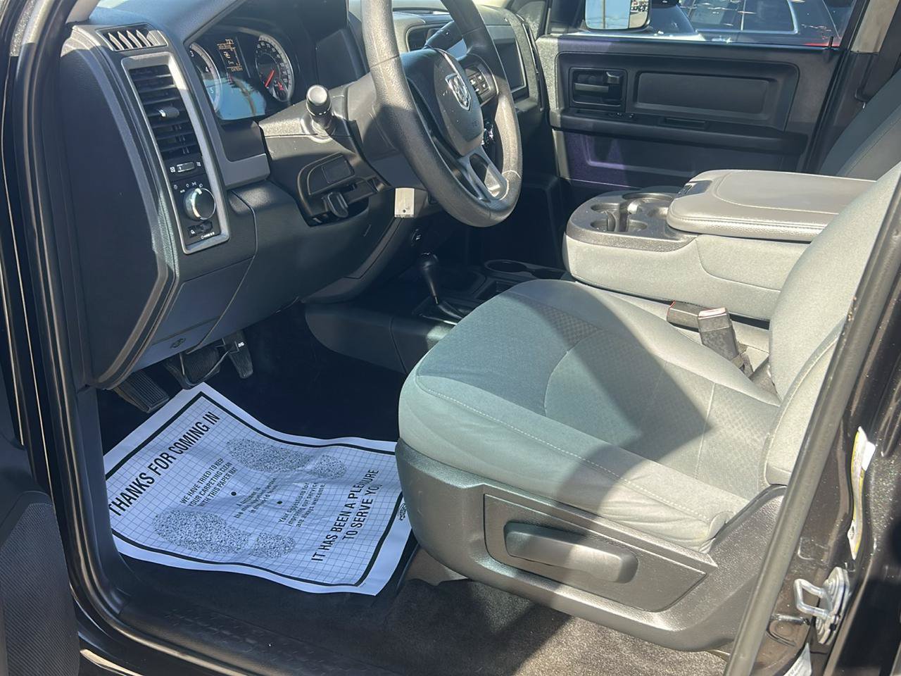 Used 2017 RAM 2500 Tradesman w/ Chrome Appearance Group AWD/4WD image 10