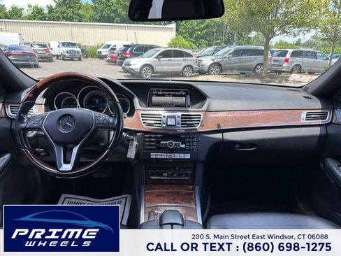 Used 2014 Mercedes-Benz E 350 4MATIC Sedan image 18