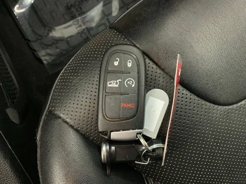 Used 2022 Jeep Cherokee Limited AWD/4WD image 27