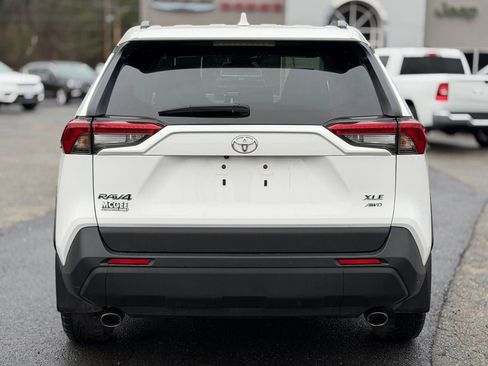 Used 2023 Toyota RAV4 XLE image 4