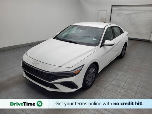 Used 2024 Hyundai Elantra SEL FWD image 1