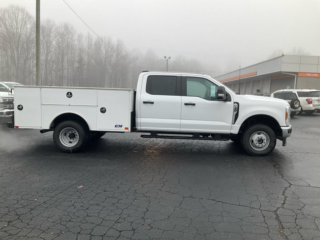 New 2026 Ford F350 XL w/ XL Chrome Package AWD/4WD image 4