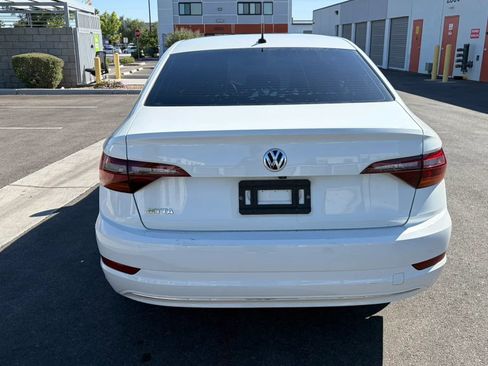 Used 2019 Volkswagen Jetta S w/ Driver Assistance Package FWD image 4