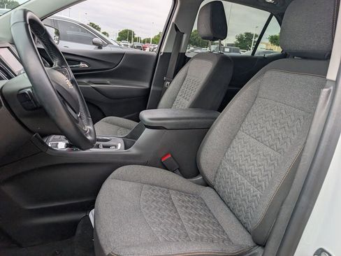 Used 2023 Chevrolet Equinox LT AWD/4WD image 27