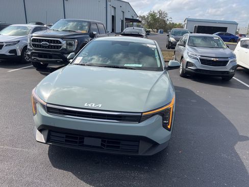 Used 2025 Kia K4 LXS image 15