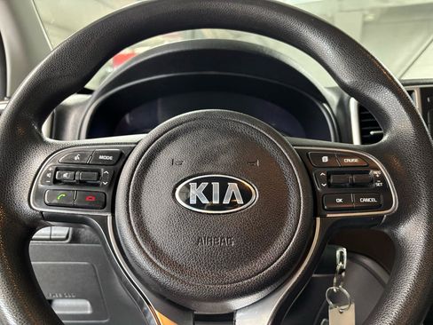 Used 2018 Kia Sportage LX AWD/4WD image 21