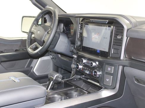 New 2025 Ford F150 Platinum w/ Equipment Group 702A High image 30