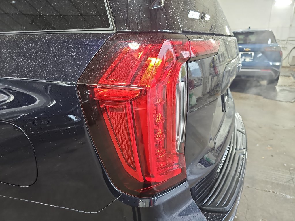 Used 2023 GMC Yukon XL Denali Ultimate w/ LPO, Floor Liner Package AWD/4WD image 42