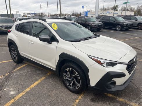 Certified 2024 Subaru Crosstrek 2.0i Premium image 3