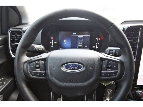 Used 2025 Ford Ranger XLT w/ Equipment Group 301A High RWD image 15