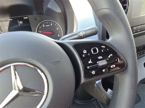 Used 2024 Mercedes-Benz Sprinter 2500 image 10
