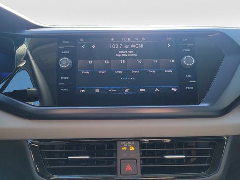 Certified 2022 Volkswagen Taos SE image 20