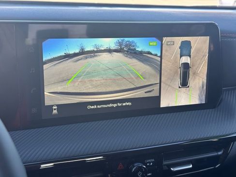 New 2026 Nissan Kicks SR image 38