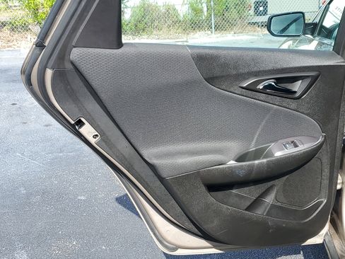 Used 2023 Chevrolet Malibu LT FWD image 13