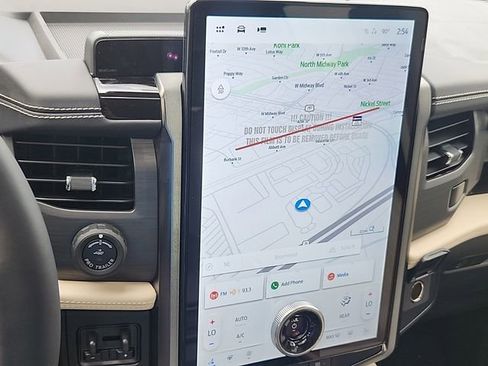 Used 2024 Ford Expedition Max Platinum image 23