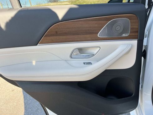 Certified 2024 Mercedes-Benz GLE 450 4MATIC image 15