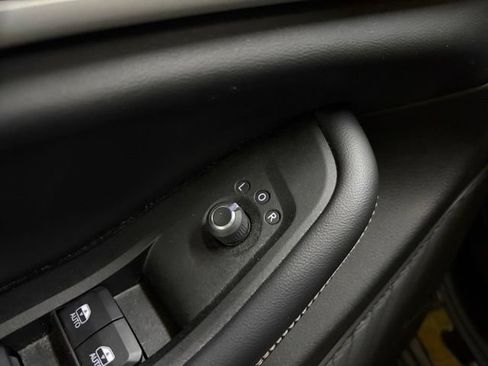 Used 2021 Jeep Grand Cherokee L Limited AWD/4WD image 42