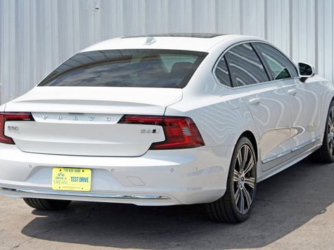 Used 2023 Volvo S90 B6 Plus w/ Protection Package Premier image 54