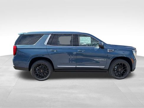 New 2026 GMC Yukon Denali w/ Denali Reserve Package AWD/4WD image 8