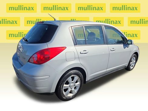 Used 2012 Nissan Versa 1.8 S w/ Special Edition Pkg FWD image 3