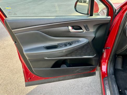 Used 2019 Hyundai Santa Fe FWD image 9