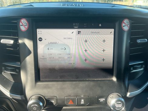 Used 2024 RAM 3500 Big Horn image 17