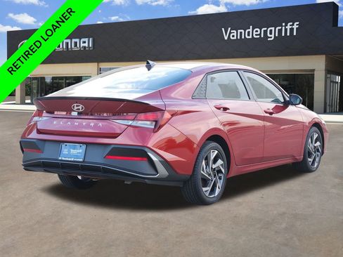 New 2025 Hyundai Elantra Sport image 4