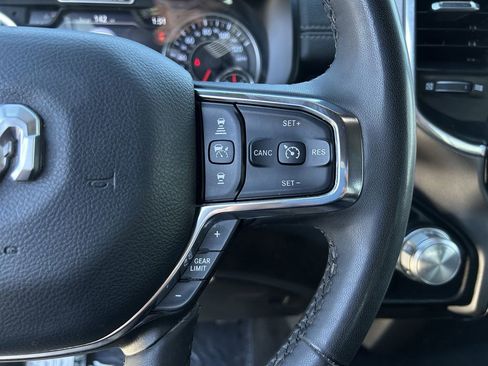 Used 2025 RAM 1500 Laramie image 17