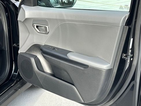 New 2025 Kia K4 LXS image 12