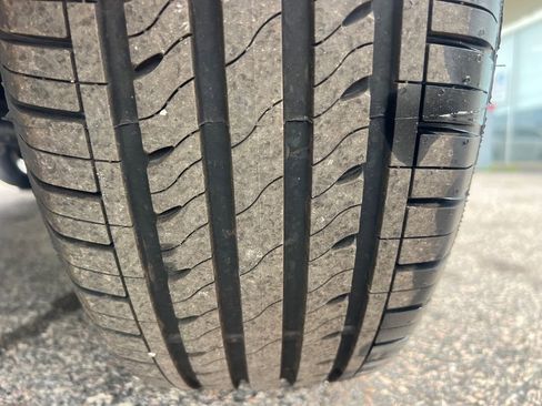 Used 2020 Jeep Renegade Latitude w/ Cold Weather Group image 37