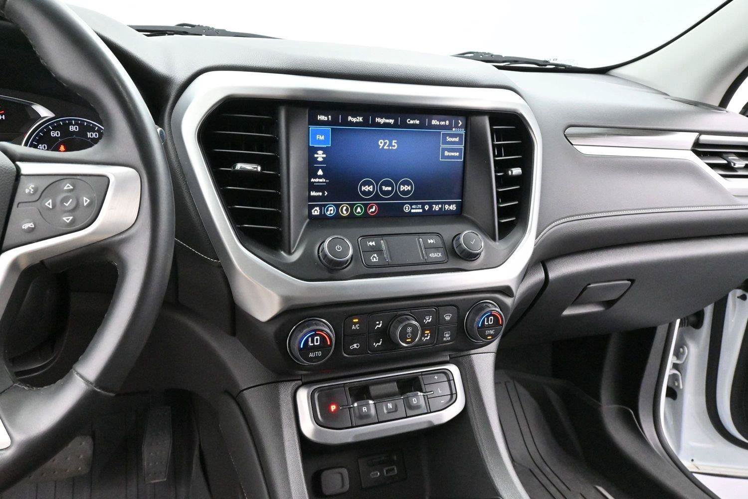 Used 2023 GMC Acadia SLT w/ LPO, Floor Liner Package AWD/4WD image 18