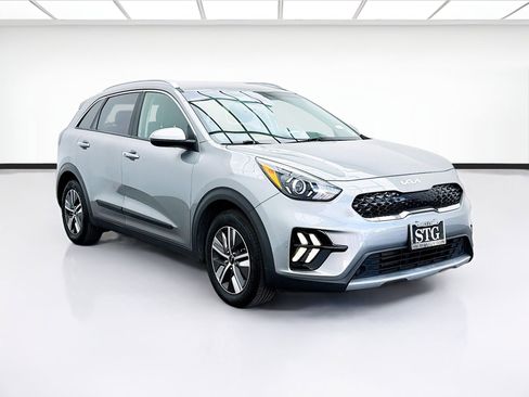 Used 2022 Kia Niro LXS image 3
