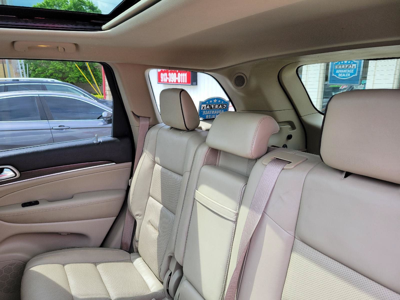 Used 2014 Jeep Grand Cherokee Overland AWD/4WD image 7