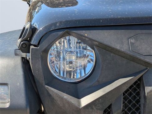 Used 2020 Jeep Wrangler Sport image 9