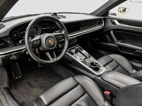 Used 2020 Porsche 911 Carrera 4S w/ Sport Package image 17