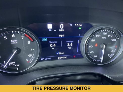 Certified 2024 Cadillac XT6 Premium Luxury w/ Technology Package FWD image 4
