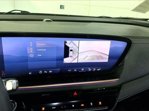 Used 2025 Buick Envision Sport Touring image 21